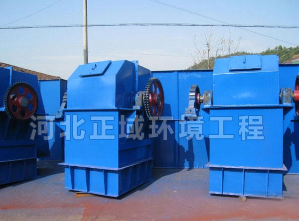 D型鬥式提升機